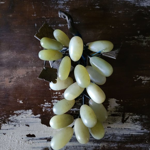 Vintage MCM Jade Grape Cluster Polished Stone Grapes, Stone Fruits - Picture 2 of 6